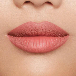 Long-lasting liquid matte lipstick.