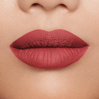 Long-lasting liquid matte lipstick.