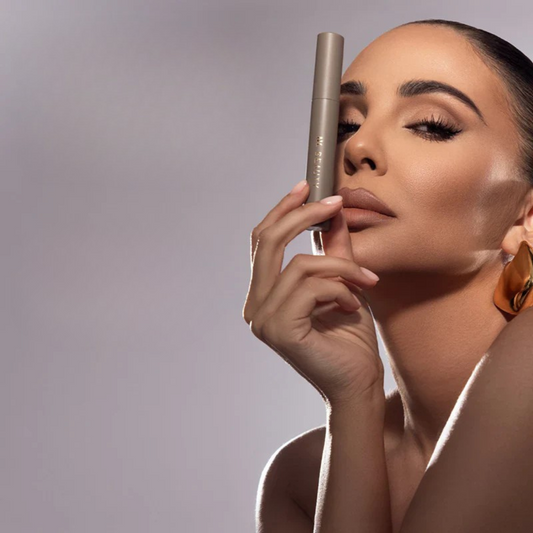 Black mascara, LASH CULT™.