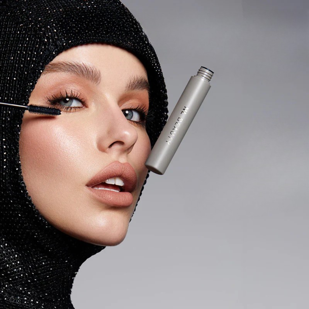Black mascara, LASH CULT™.