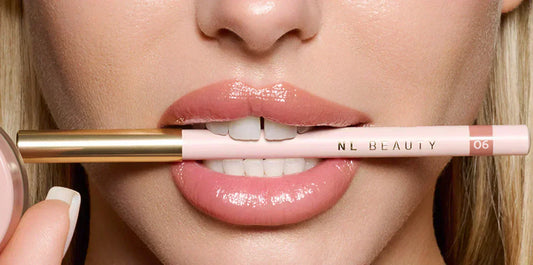 7 Most Common Mistakes When Outlining Lips With Pencil