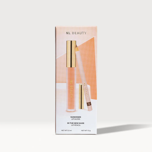 GLOSSY LIP KIT - lip gloss with pencil.